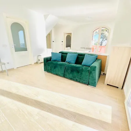 Apartment Luxury La Brezza 2 - Fronte Mare Sanremo