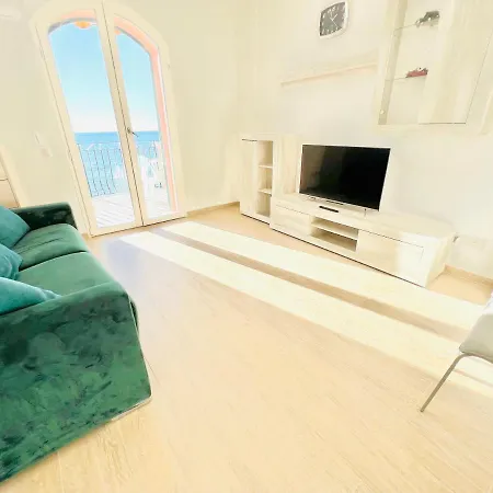 Luxury La Brezza 2 - Fronte Mare Apartment Sanremo