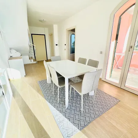 Apartment Luxury La Brezza 2 - Fronte Mare