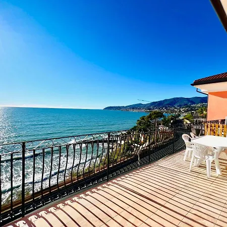 Luxury La Brezza 2 - Fronte Mare Sanremo