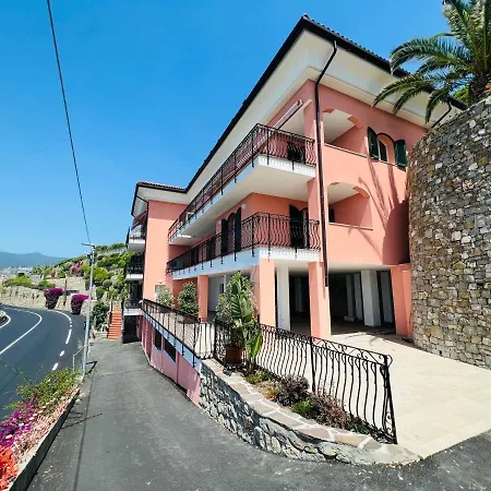 Apartment Luxury La Brezza 2 - Fronte Mare Sanremo