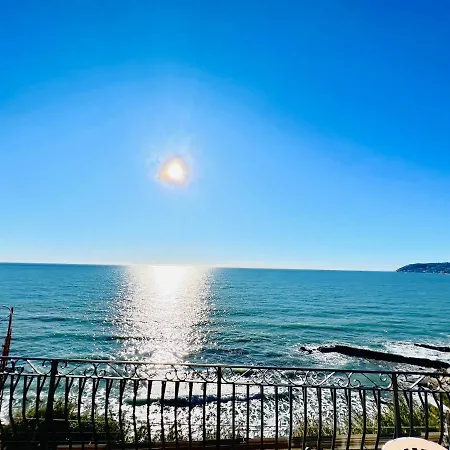 Apartment Luxury La Brezza 2 - Fronte Mare Sanremo